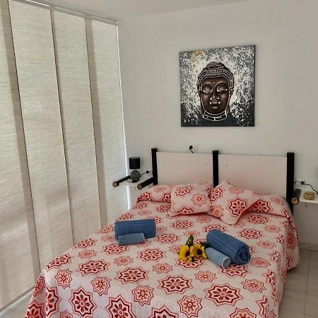 Large Loft In Los Cristianos With Wi-Fi And Pool Arona  Bagian luar foto