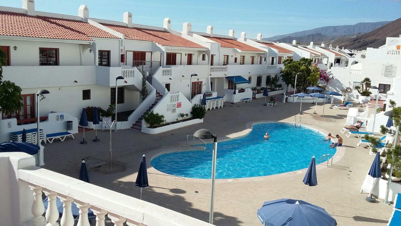 Large Loft In Los Cristianos With Wi-Fi And Pool Arona  Bagian luar foto