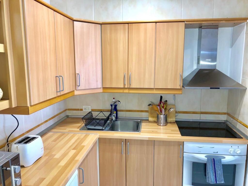 Large Loft In Los Cristianos With Wi-Fi And Pool Arona  Bagian luar foto