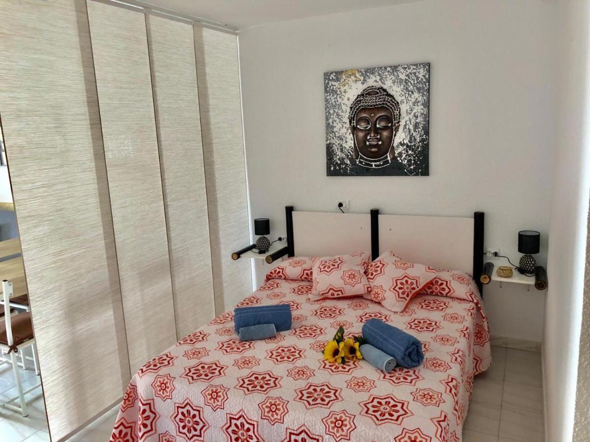 Large Loft In Los Cristianos With Wi-Fi And Pool Arona  Bagian luar foto
