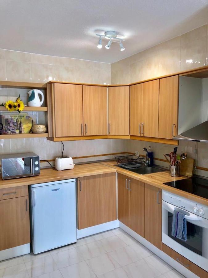 Large Loft In Los Cristianos With Wi-Fi And Pool Arona  Bagian luar foto