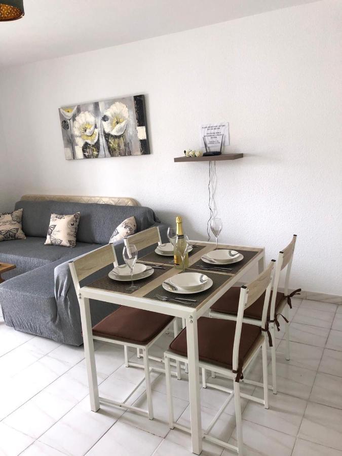 Large Loft In Los Cristianos With Wi-Fi And Pool Arona  Bagian luar foto